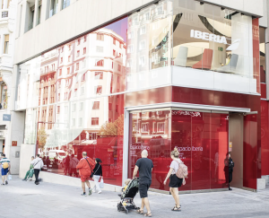 Physical store experience with Iberia